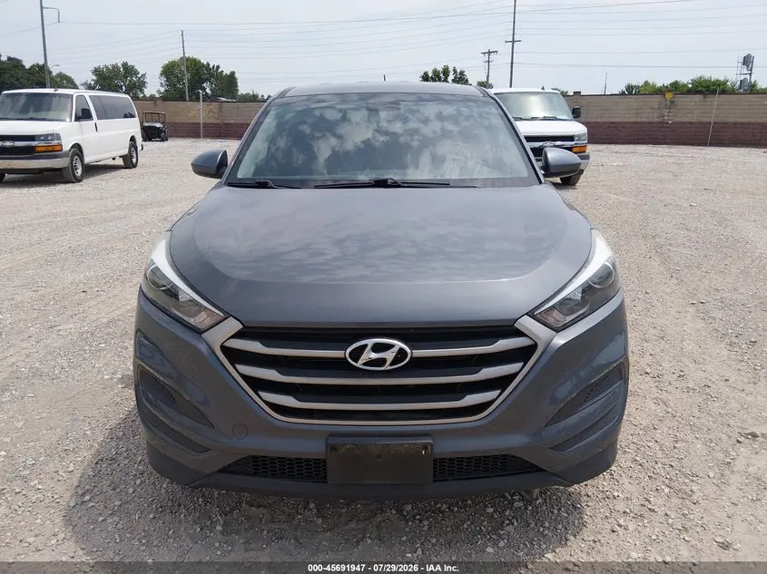 2018 HYUNDAI TUCSON SE