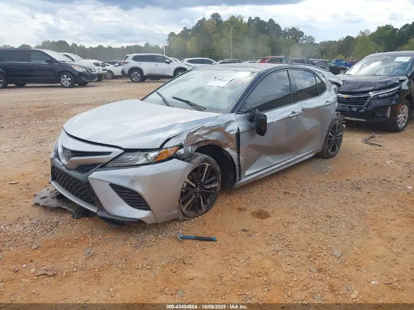 2019 TOYOTA CAMRY XSE