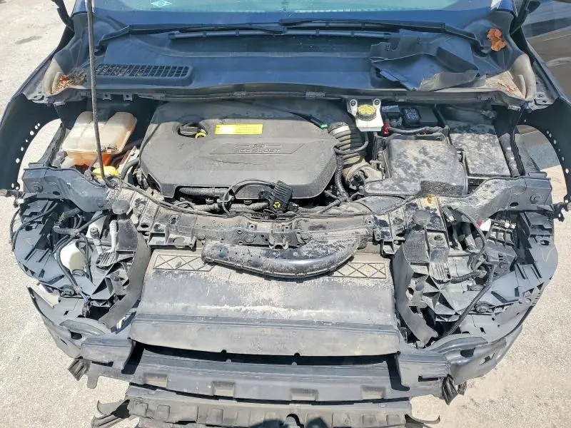 2015 FORD ESCAPE SE  