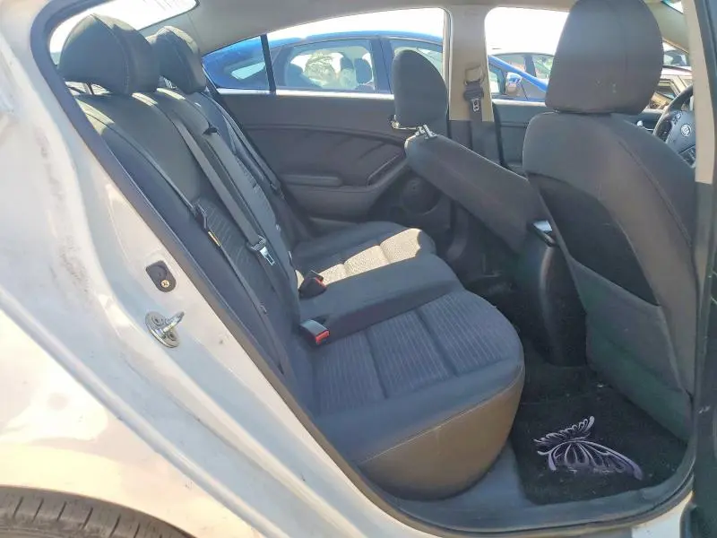 2016 KIA FORTE LX  