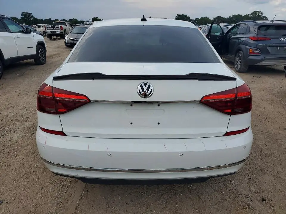 2017 VOLKSWAGEN PASSAT SEL PREMIUM  