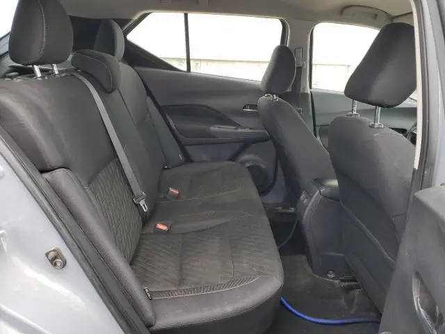 2021 NISSAN KICKS SV  