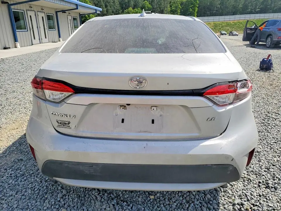 2022 TOYOTA COROLLA LE  
