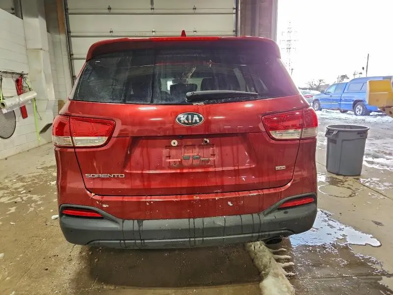 2016 KIA SORENTO LX  