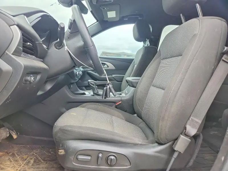 2023 CHEVROLET TRAVERSE LT  