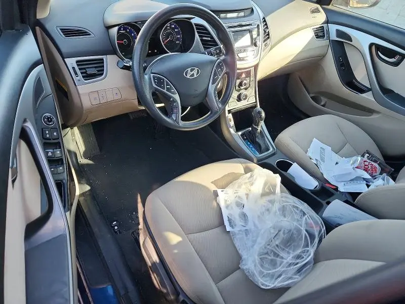 2014 HYUNDAI ELANTRA SE  