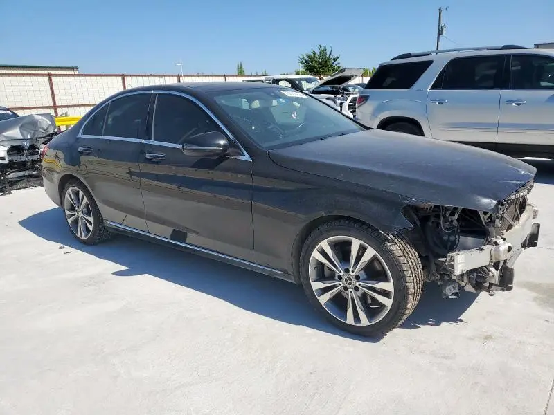 2017 MERCEDES-BENZ C 300