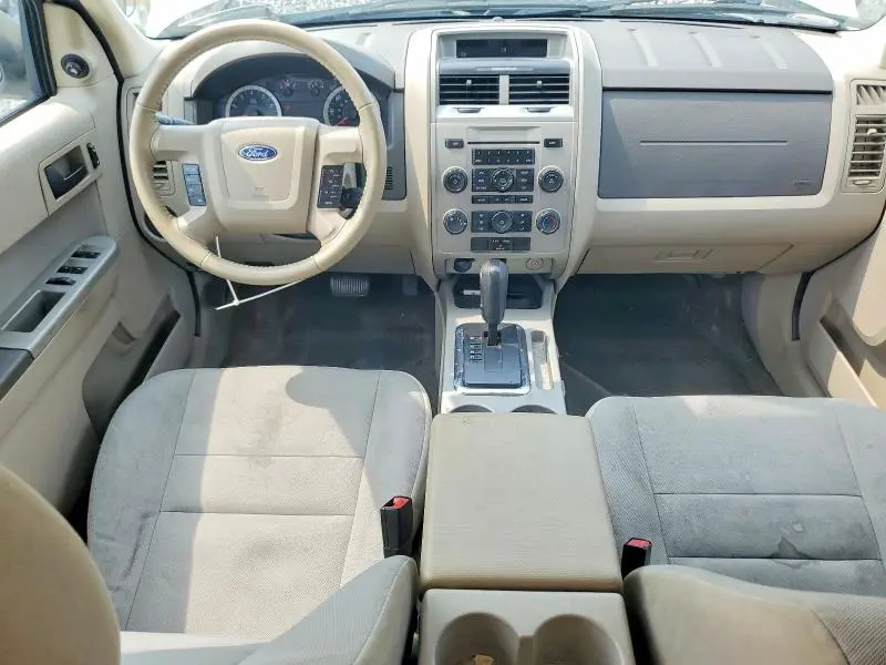 2010 FORD ESCAPE XLT  