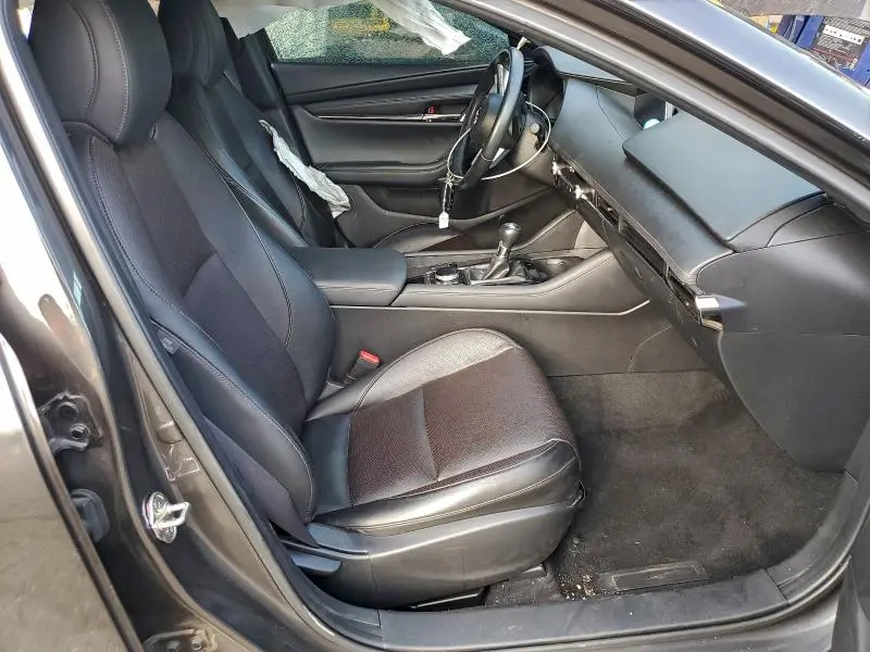 2021 MAZDA 3 PREMIUM  