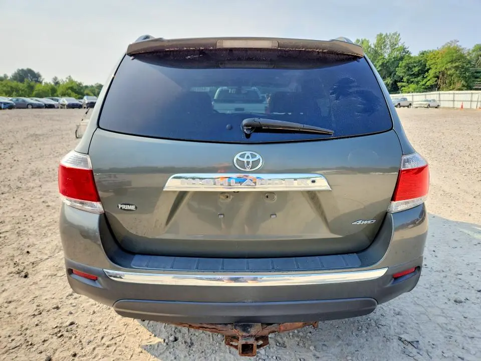 2012 TOYOTA HIGHLANDER BASE  