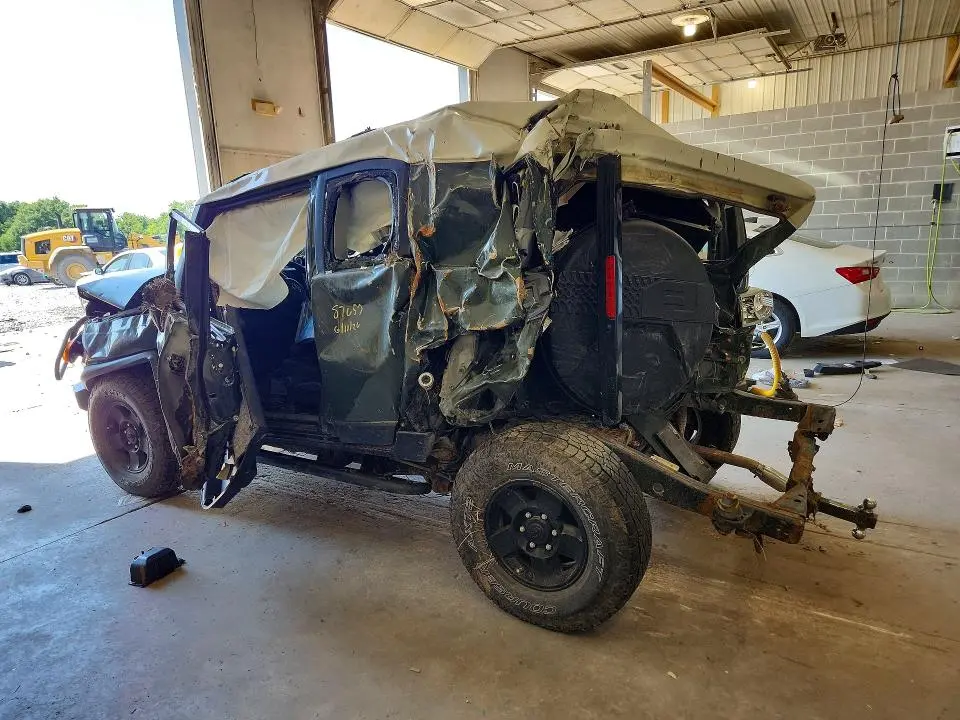 2010 TOYOTA FJ CRUISER BASE  
