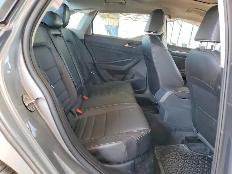 2024 VOLKSWAGEN JETTA SE  