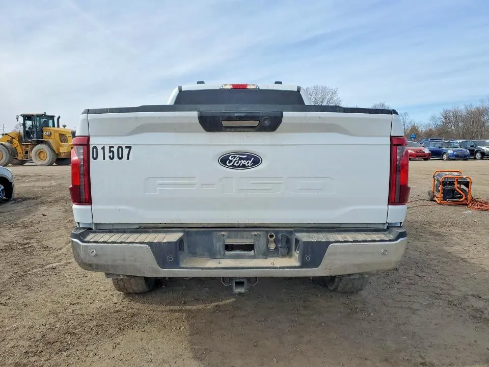 2024 FORD F150 XLT  