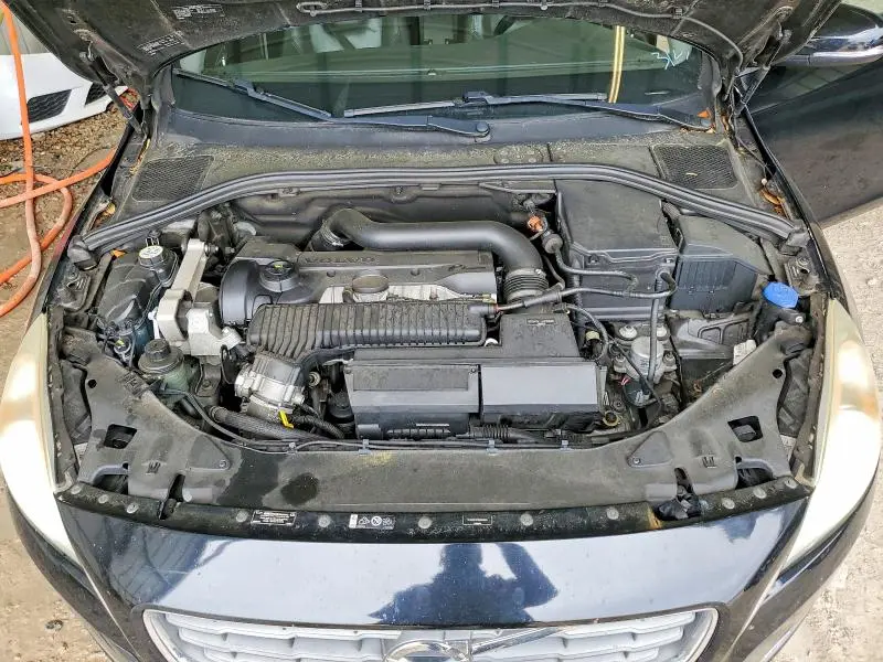 2012 VOLVO S60 T5  