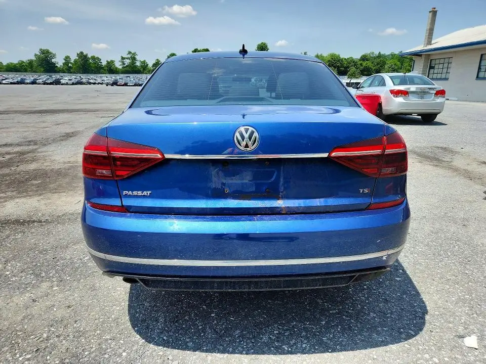 2017 VOLKSWAGEN PASSAT R-LINE  
