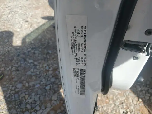 2013 DODGE CHARGER SE