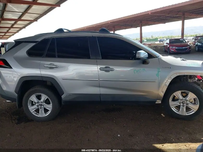 2020 TOYOTA RAV4 HYBRID XLE