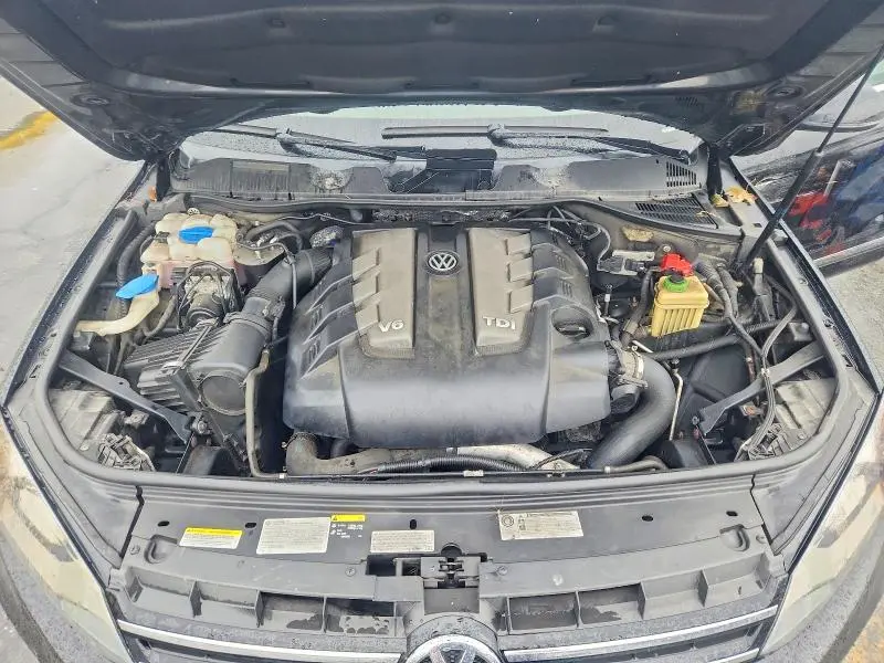 2014 VOLKSWAGEN TOUAREG V6 TDI  