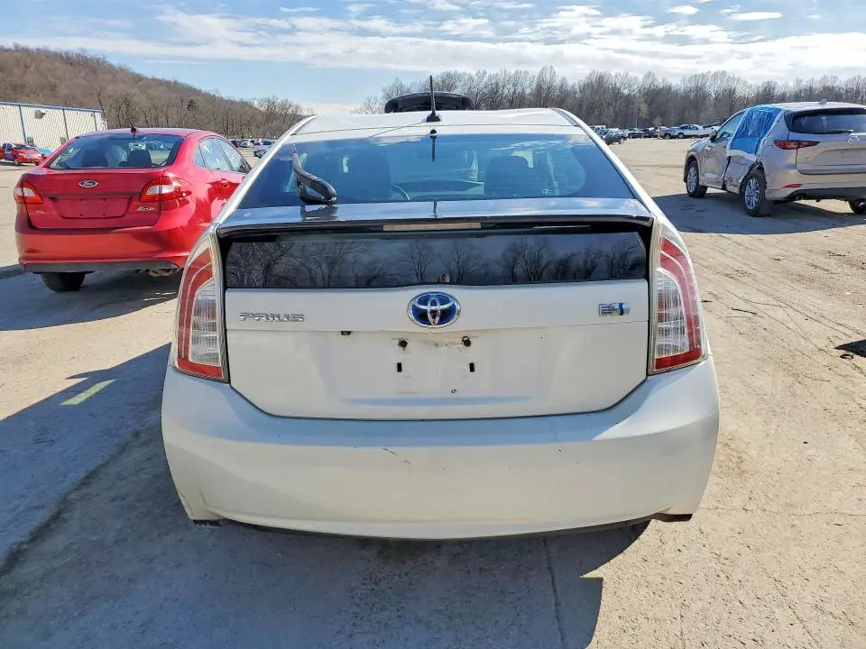 2013 TOYOTA PRIUS THREE  