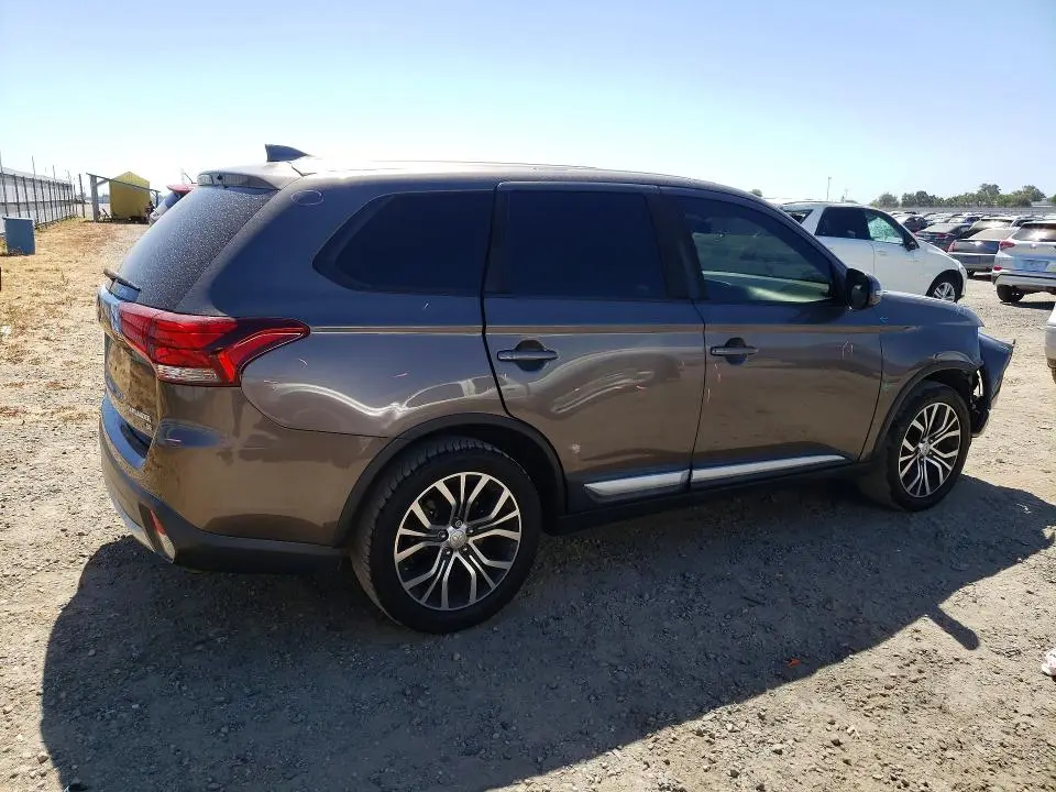 2017 MITSUBISHI OUTLANDER SE  