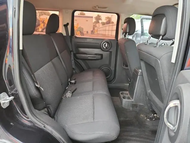 2011 DODGE NITRO SE  