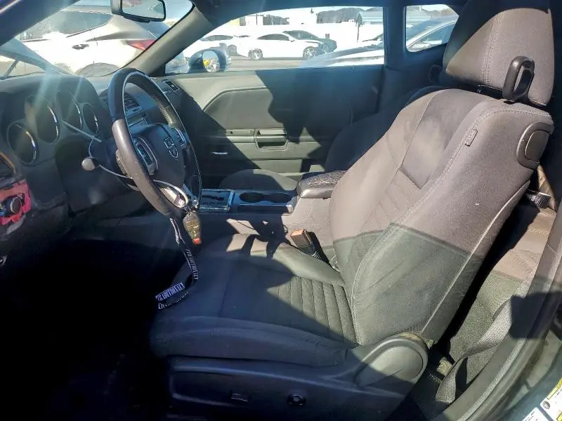 2013 DODGE CHALLENGER SXT  