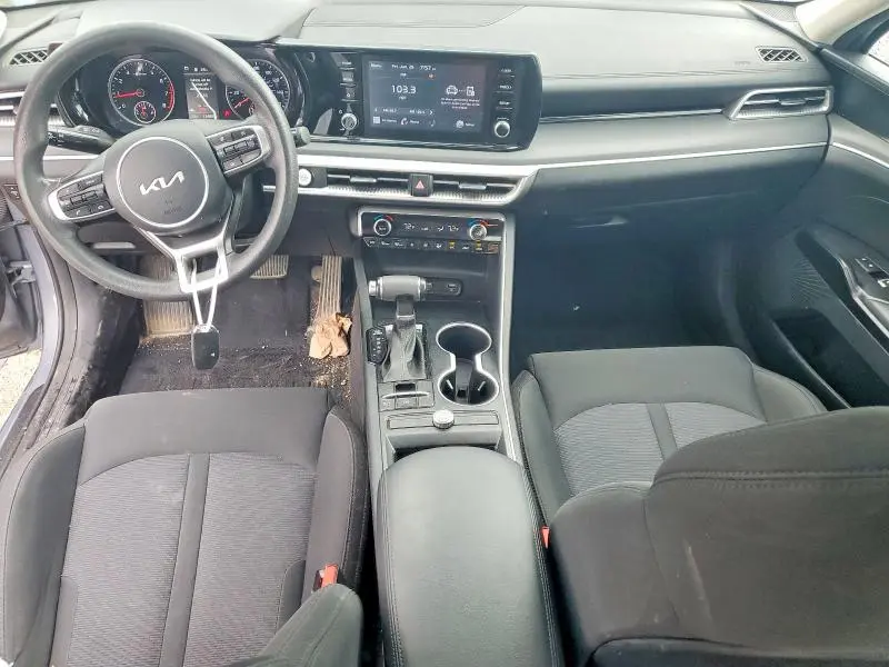 2022 KIA K5 LXS  