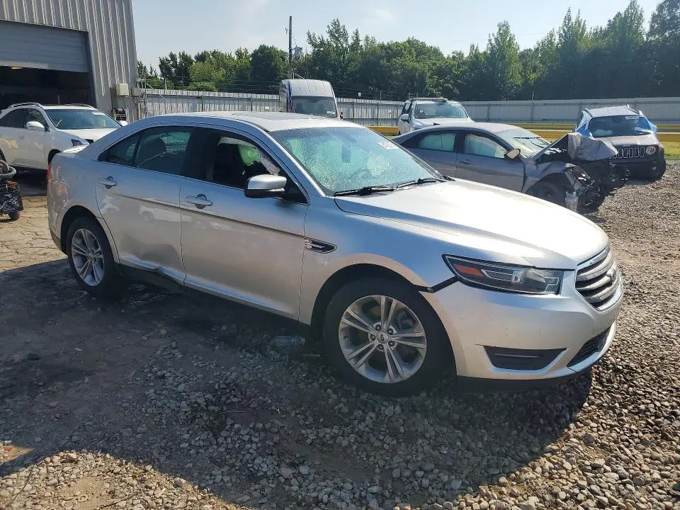 2016 FORD TAURUS SEL  