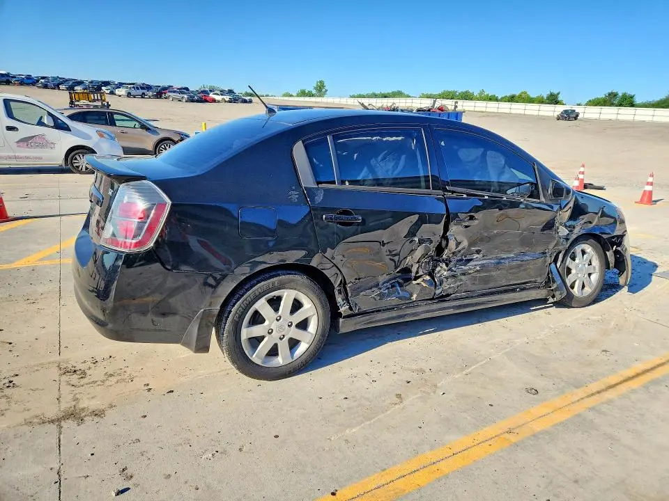 2011 NISSAN SENTRA 2.0  