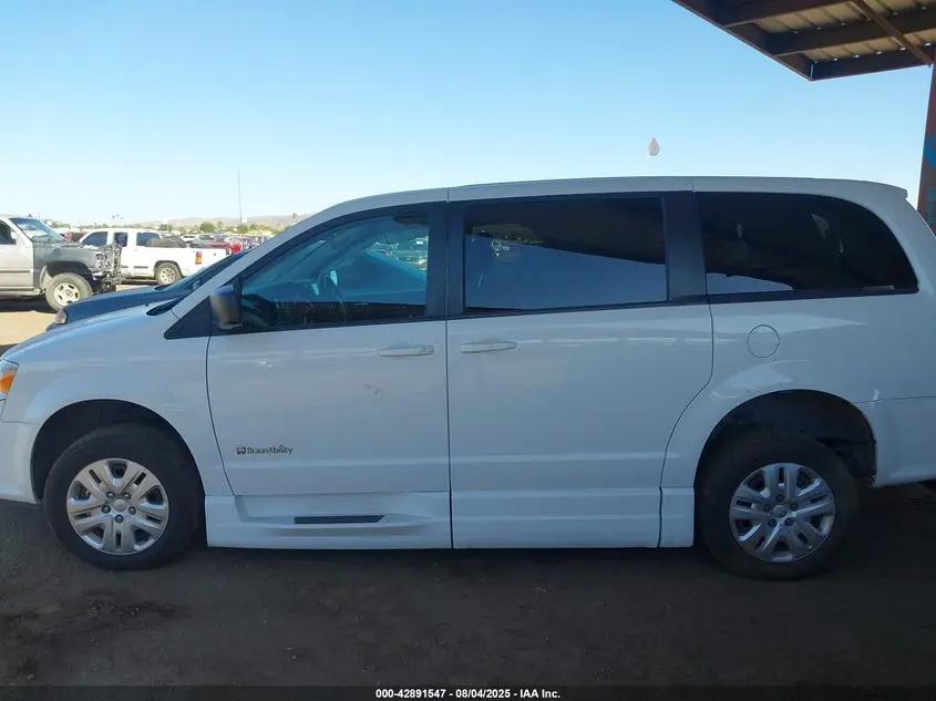 2018 DODGE GRAND CARAVAN SE