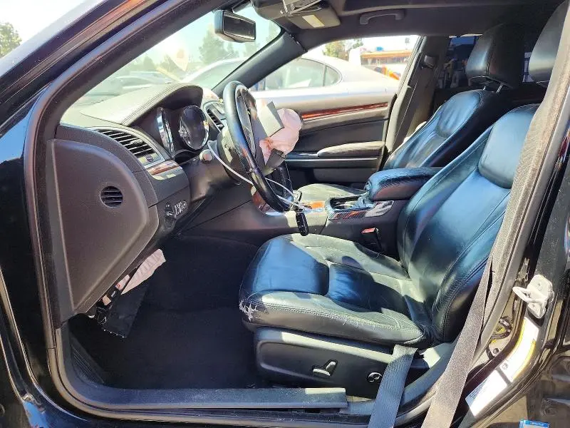 2013 CHRYSLER 300   