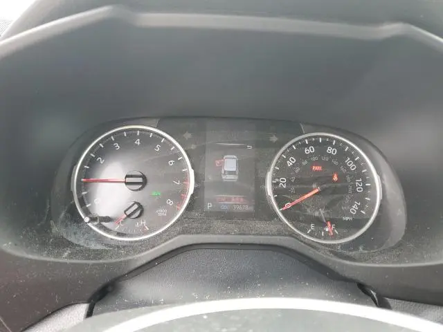 2021 TOYOTA RAV4 XLE  