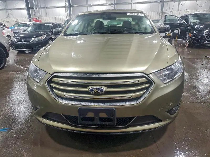 2013 FORD TAURUS LIMITED  