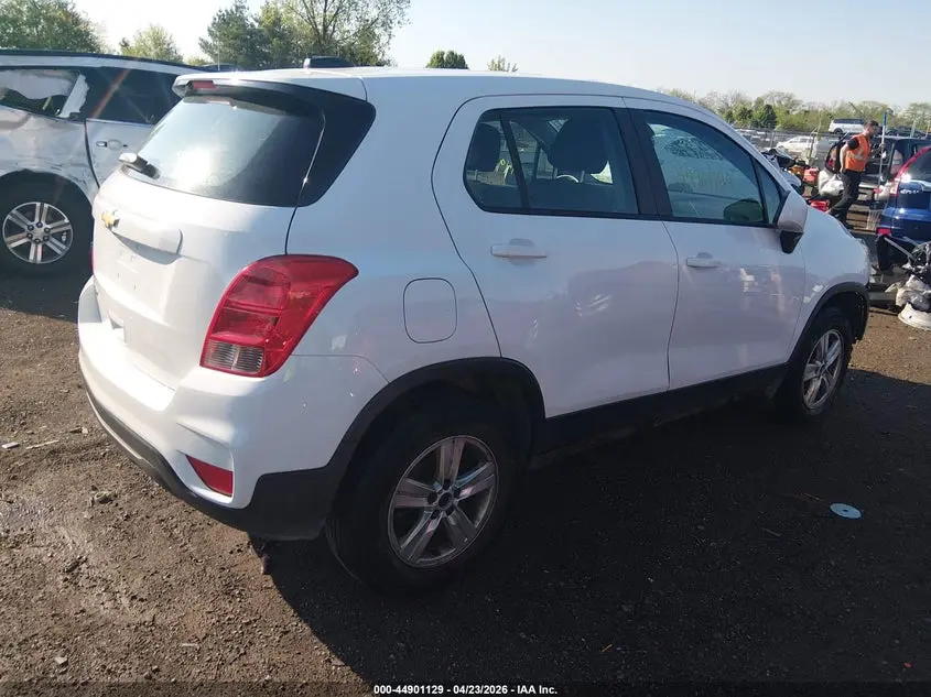 2017 CHEVROLET TRAX LS