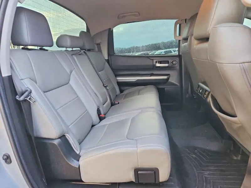 2020 TOYOTA TUNDRA CREWMAX SR5  