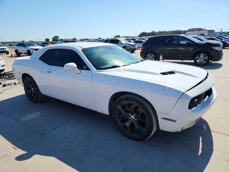 2019 DODGE CHALLENGER SXT  