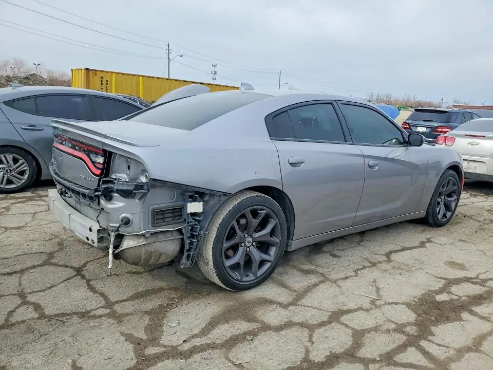 2017 DODGE CHARGER SXT  