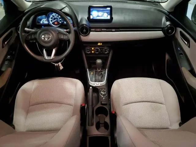 2020 TOYOTA YARIS LE  