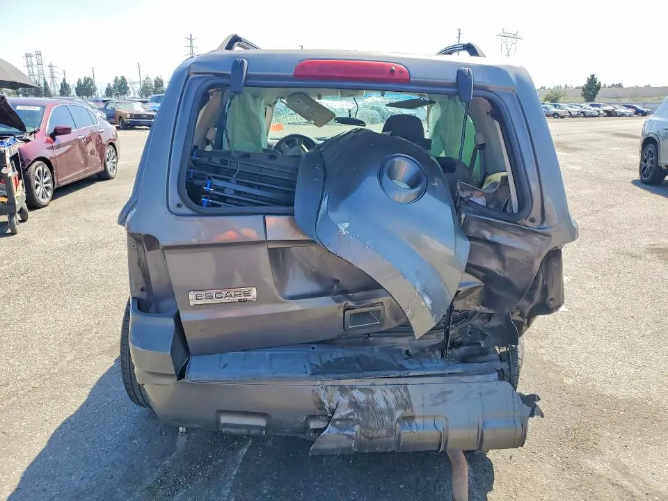 2010 FORD ESCAPE XLT  