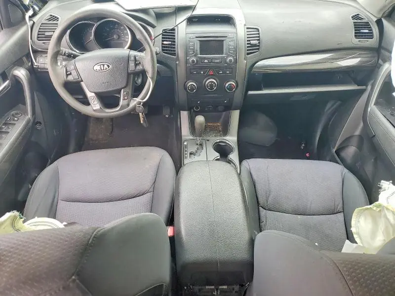 2013 KIA SORENTO LX  