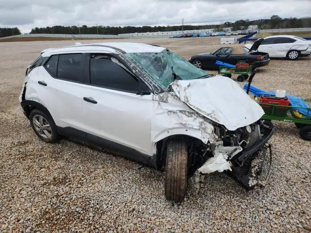 2021 NISSAN KICKS S  