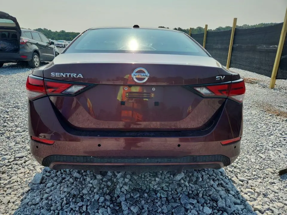 2022 NISSAN SENTRA SV  