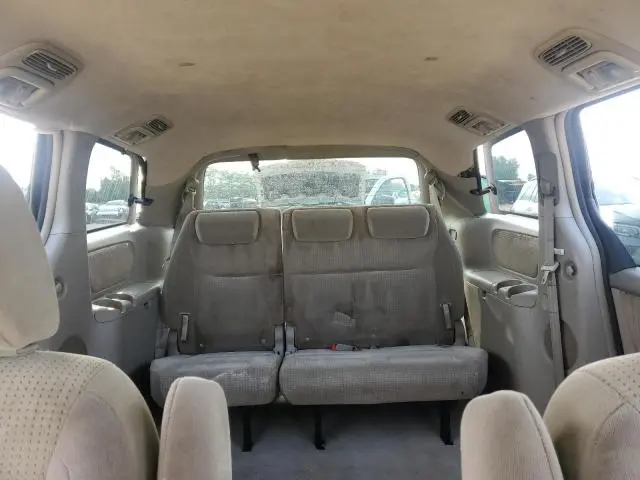 2010 TOYOTA SIENNA CE  