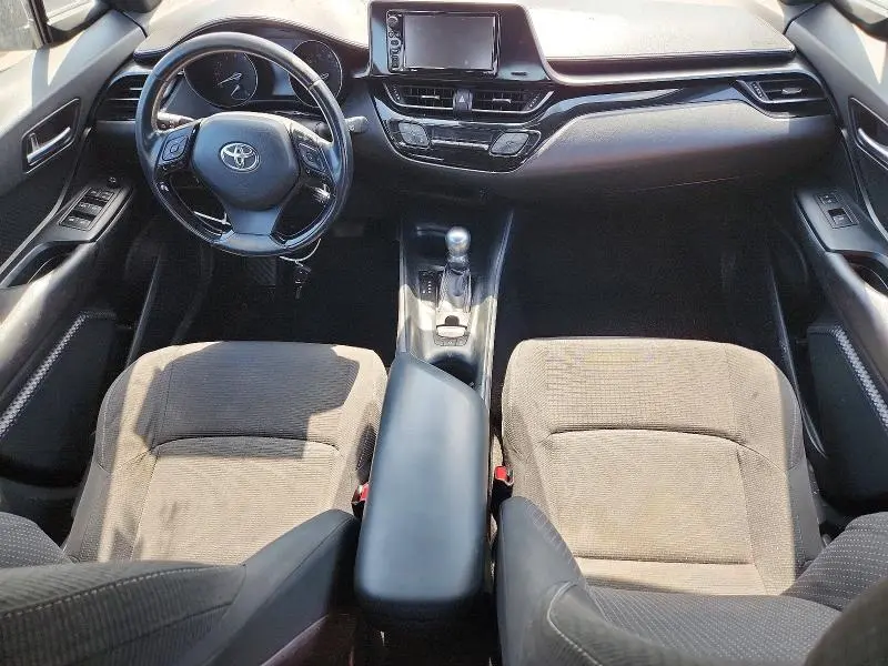 2018 TOYOTA C-HR XLE  