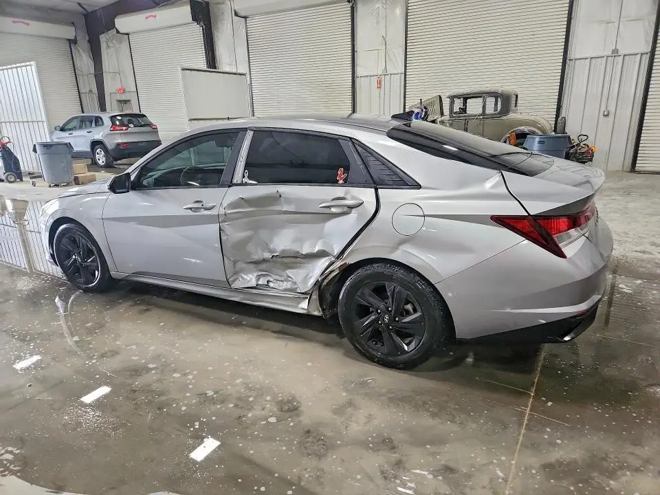 2021 HYUNDAI ELANTRA SEL  