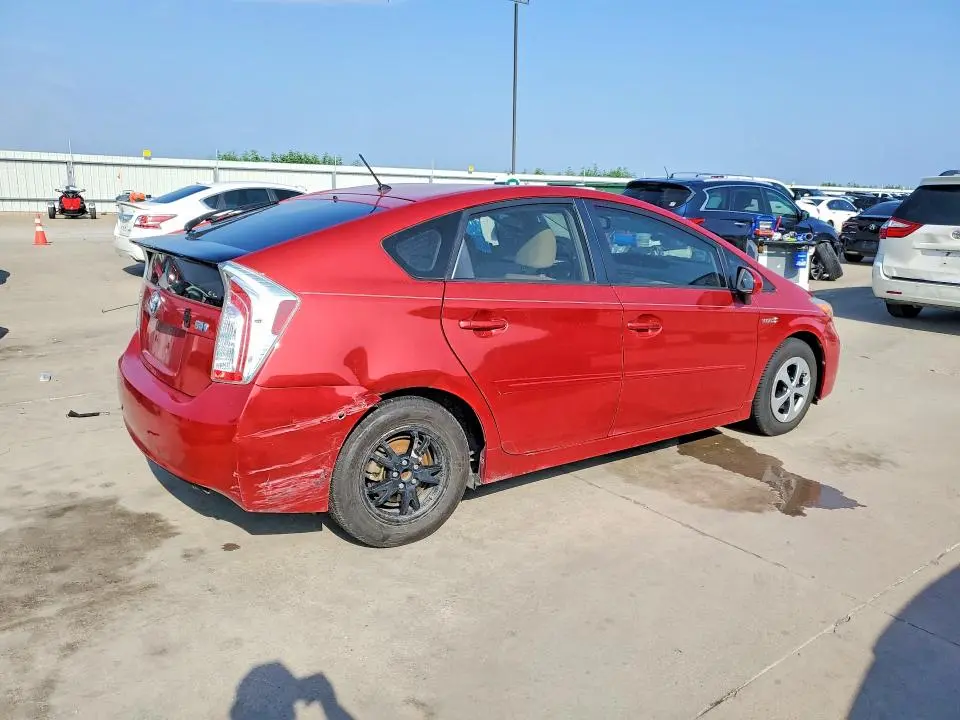 2015 TOYOTA PRIUS TWO  