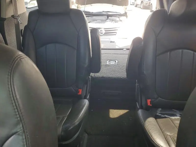 2011 GMC ACADIA SLT-2  