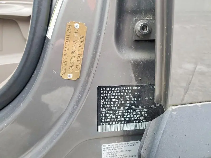 2011 VOLKSWAGEN TIGUAN S  