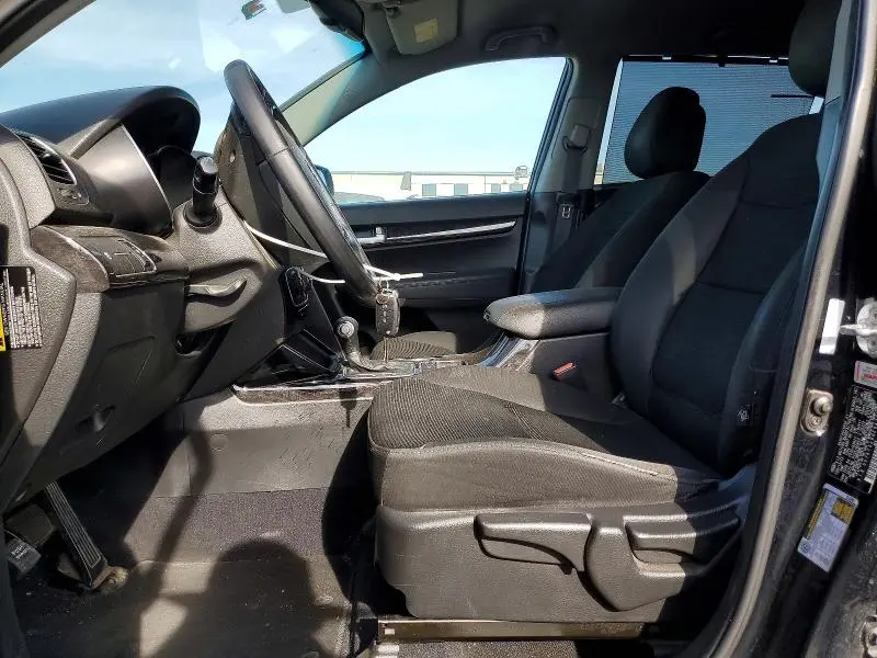 2014 KIA SORENTO LX  