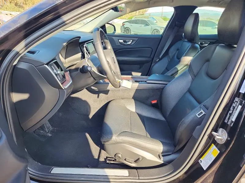 2024 VOLVO S60 PLUS  